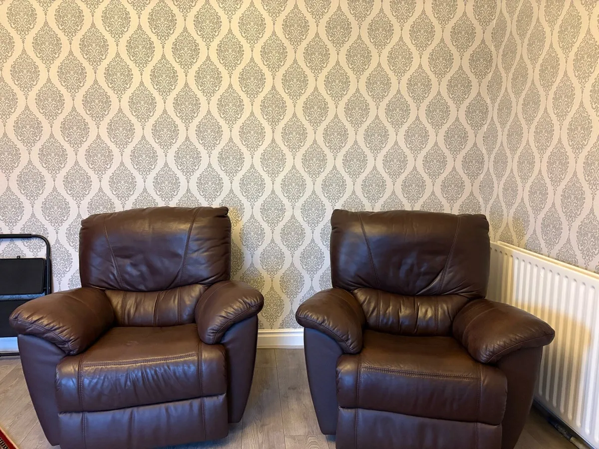 Sofa + 2 chairs - Image 2