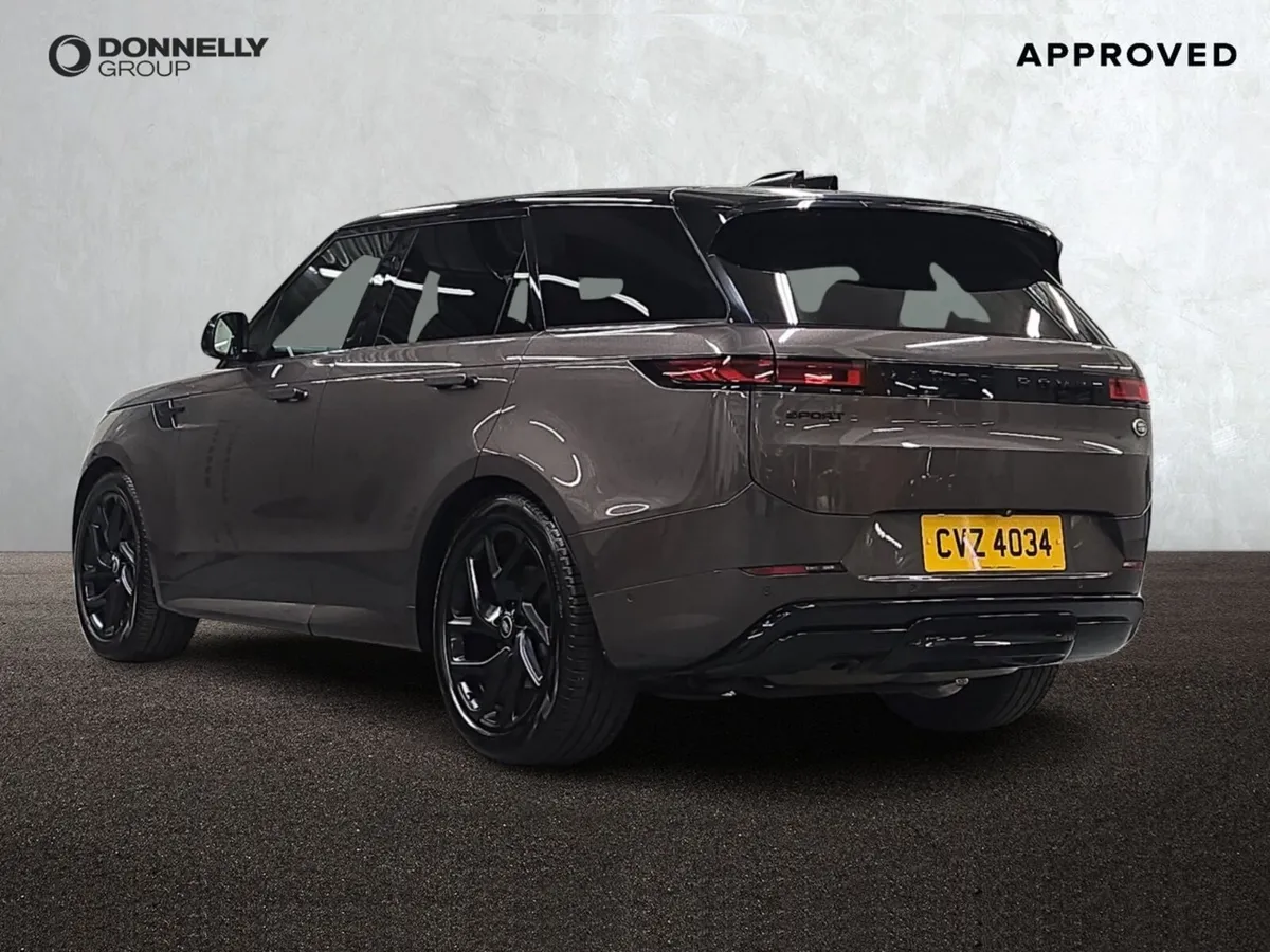 Land Rover Range Rover Sport Diesel Estate SE - Image 2