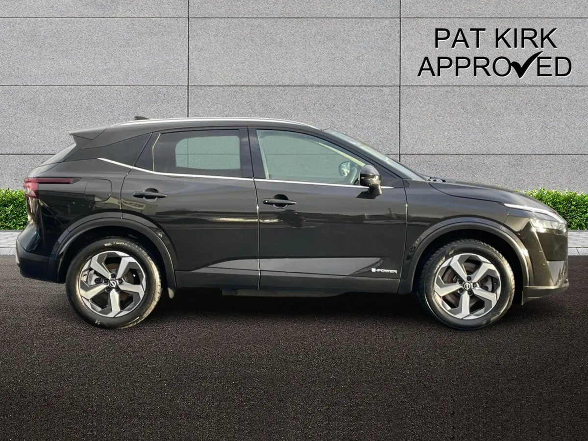 Nissan Qashqai Hatchback N-Connecta - Image 3