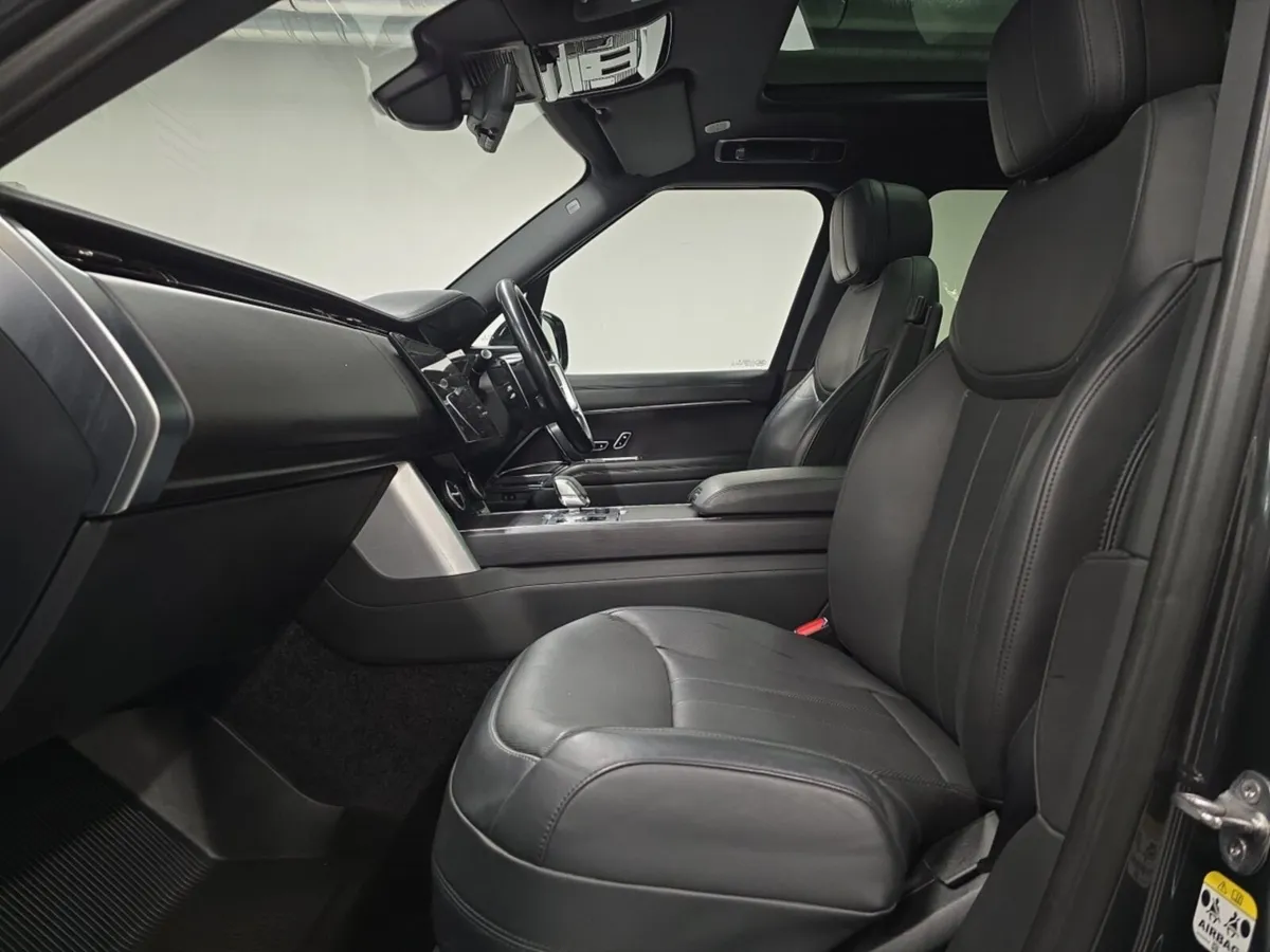 Land Rover Range Rover Diesel Estate HSE - Image 3