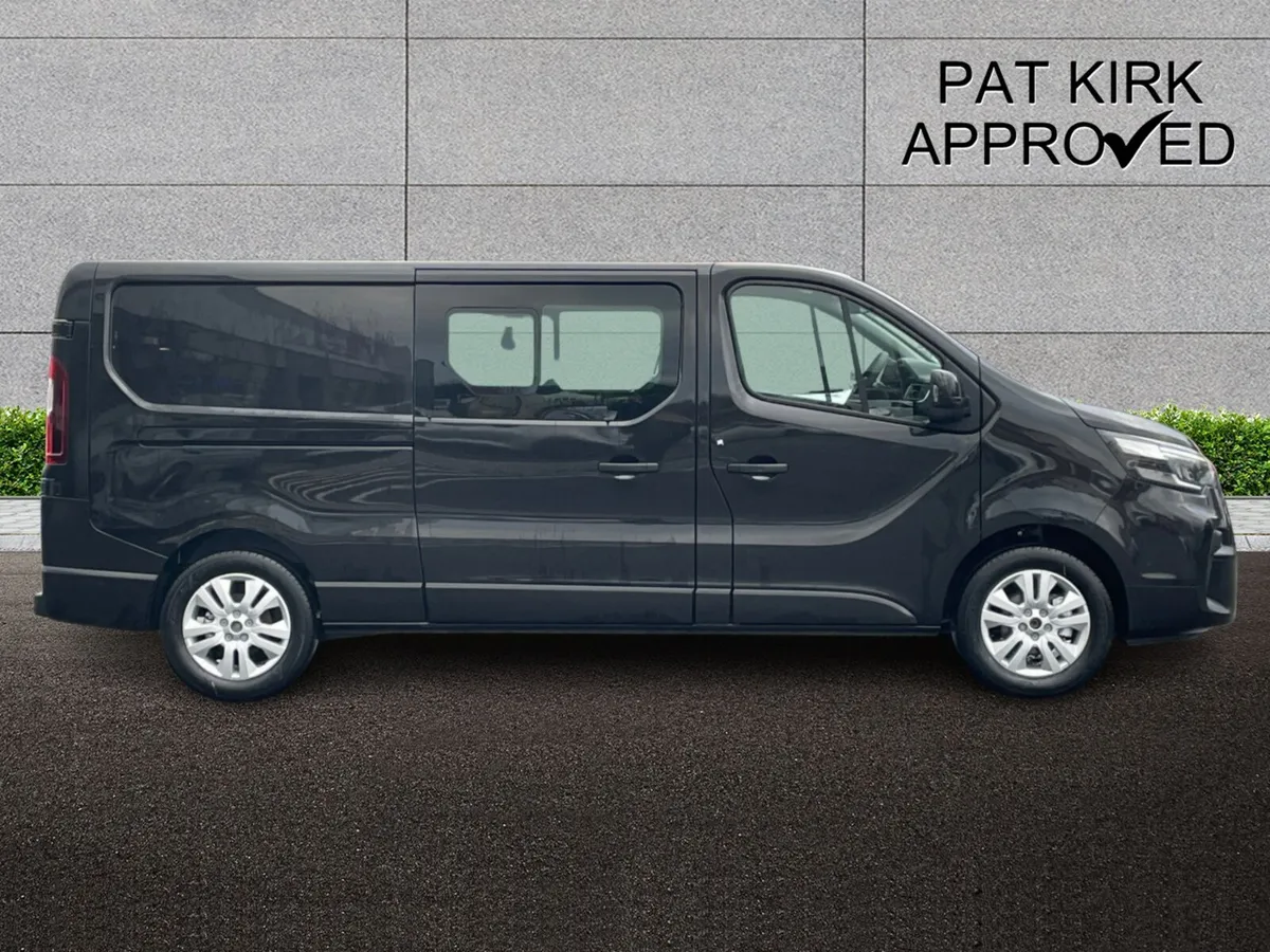 Nissan Primastar 30 L2 Diesel Tekna - Image 3