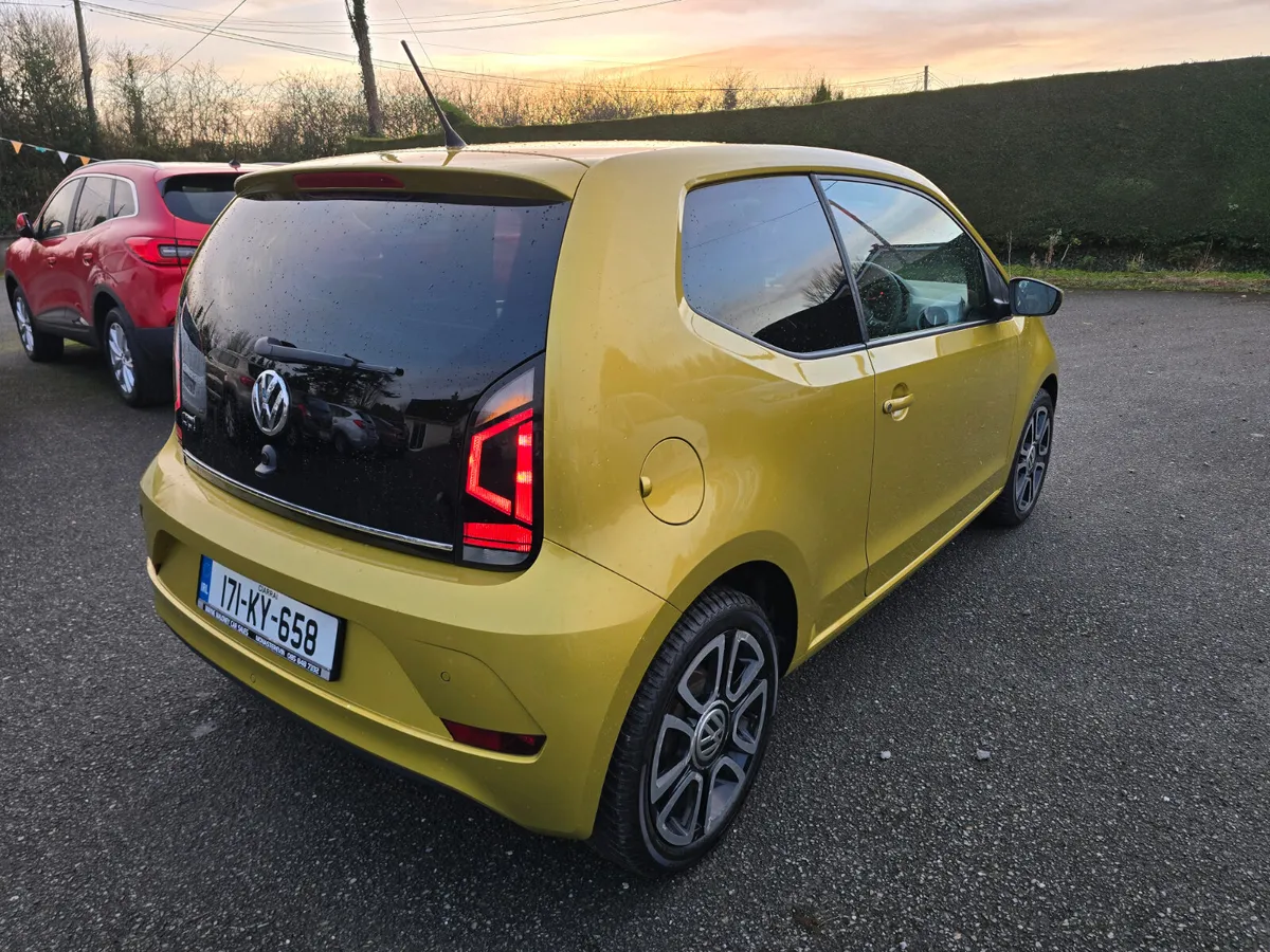171 Volkswagen up! Highline Low Miles - Image 3