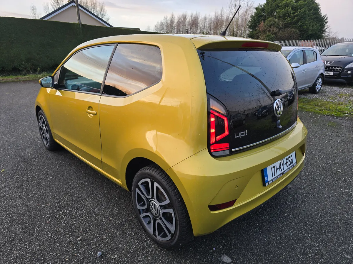 171 Volkswagen up! Highline Low Miles - Image 4