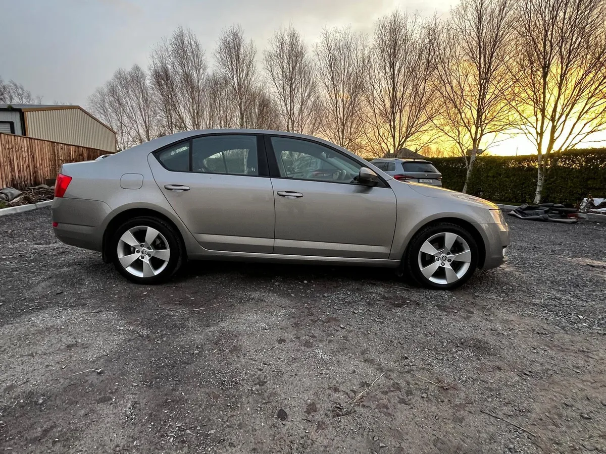 Skoda Octavia 1.6 TDI Elegance Model TAX & NCT - Image 2