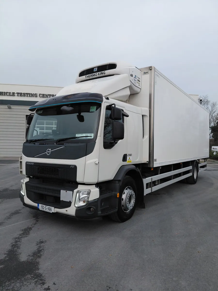 Volvo Fe Twin evap fridge 2019 - Image 4