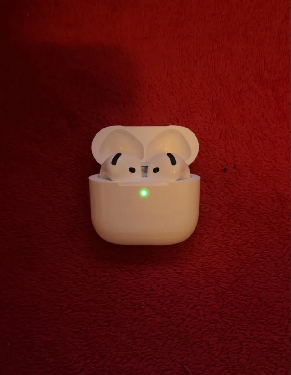 AirPods 4th Generation - Image 3