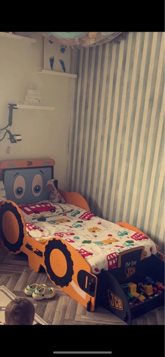 JCB toddler bed