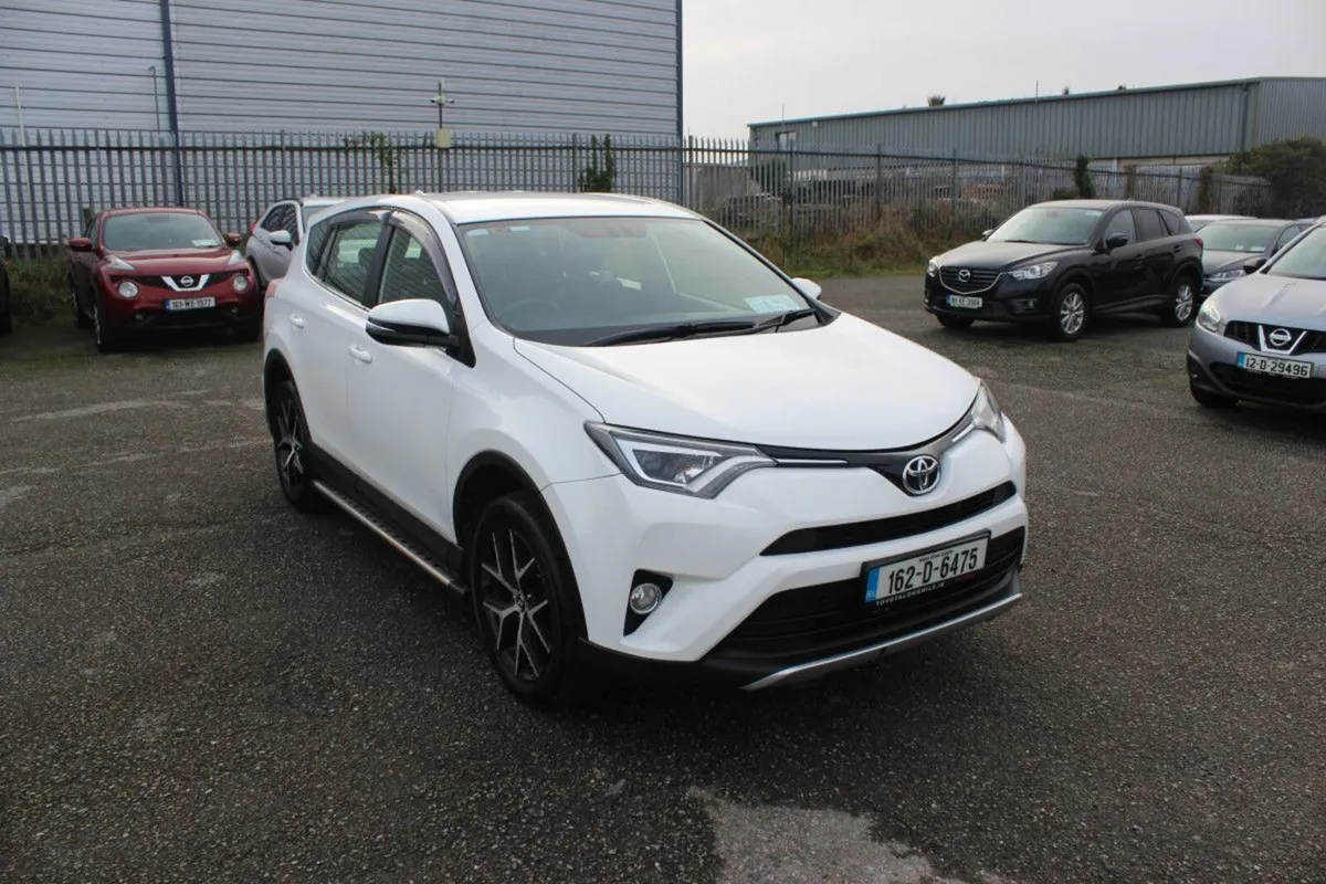 Toyota RAV4 2.0 D-4D (143) 2WD LUNA SPORT - Image 1