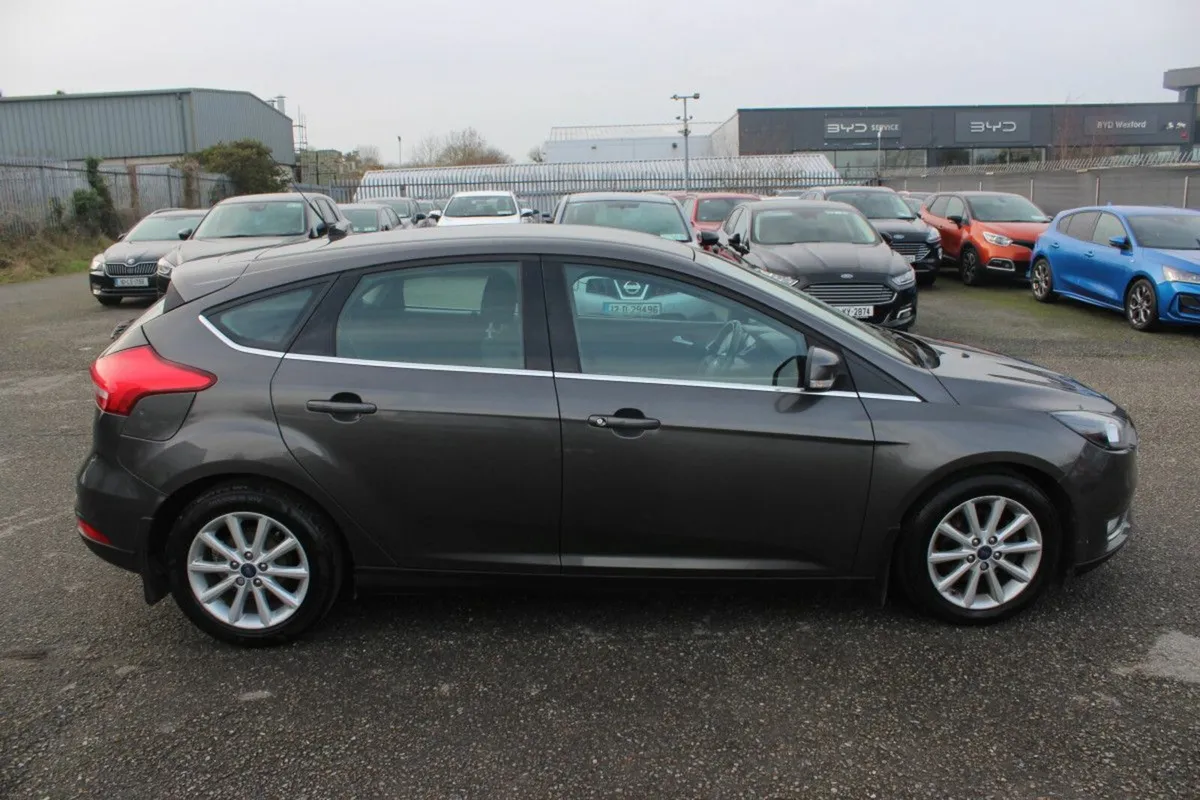 Ford Focus 1.5 TDCi 95PS Titanium - Image 4