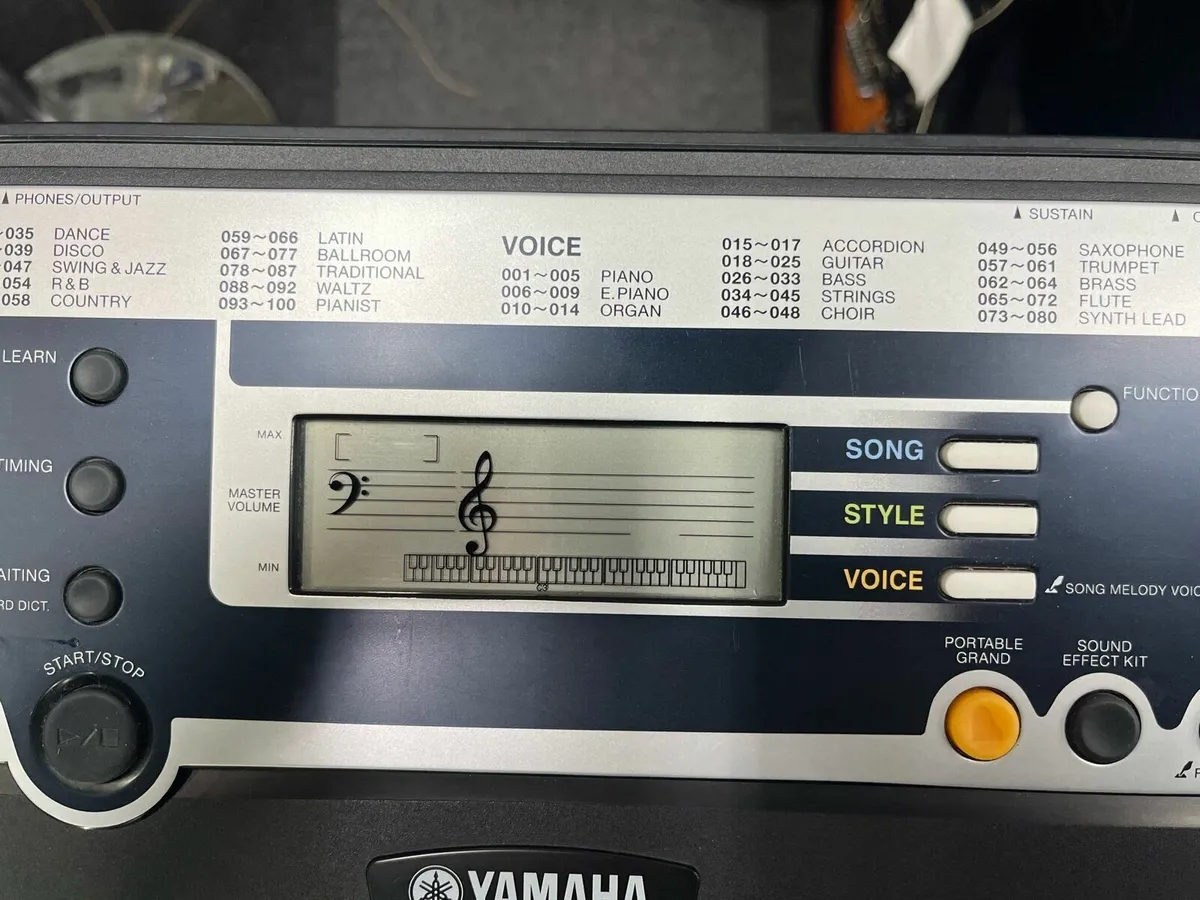 Yamaha YPT-210 - Image 4