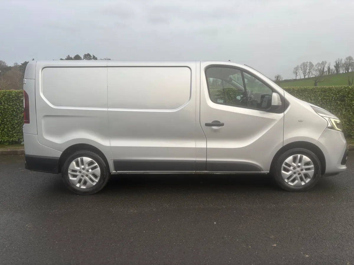 2021 Renault Trafic 2.0DCI Sport, 1 years Doe - Image 4