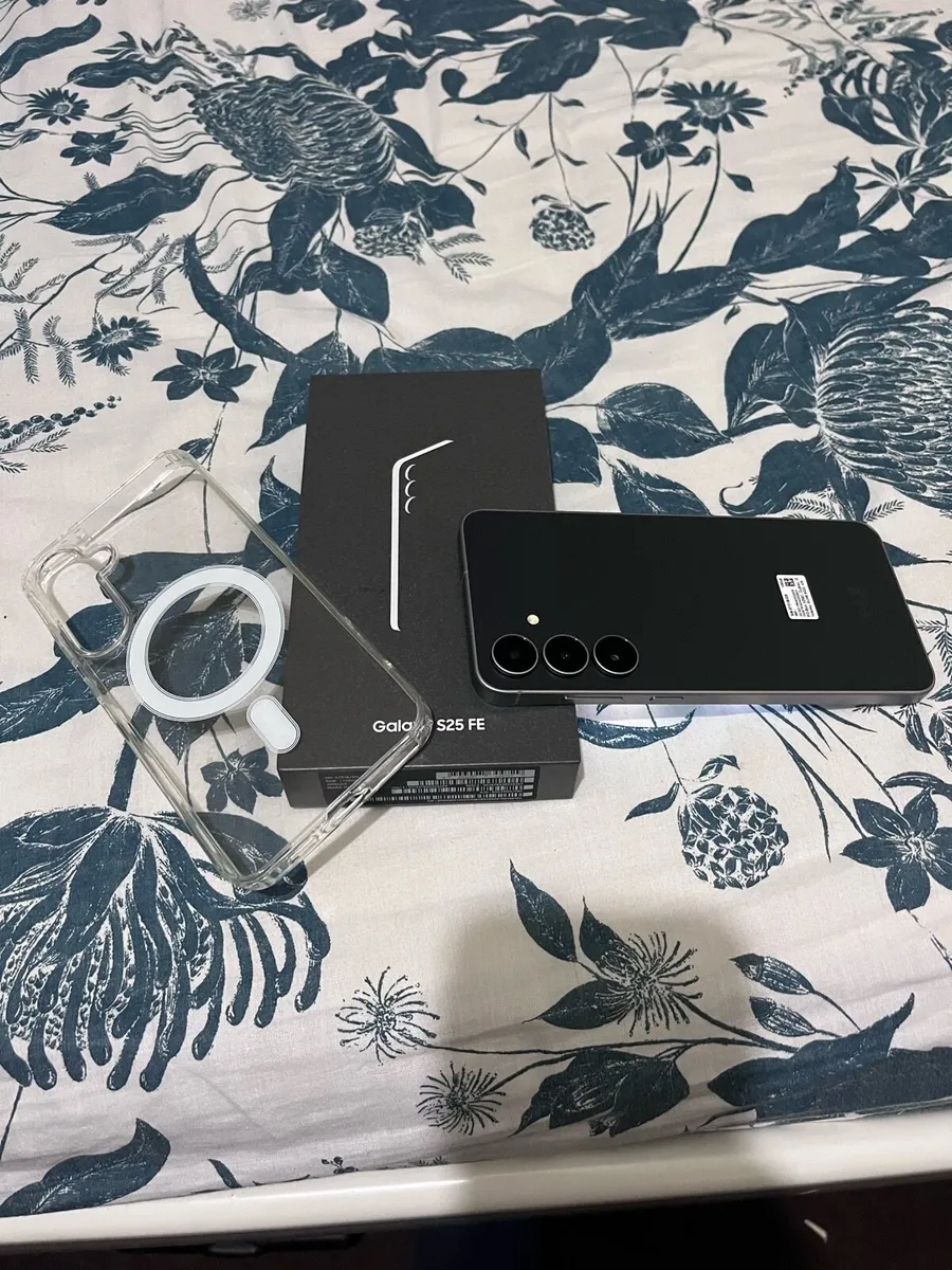 Samsung galaxy S25 FE - Image 4