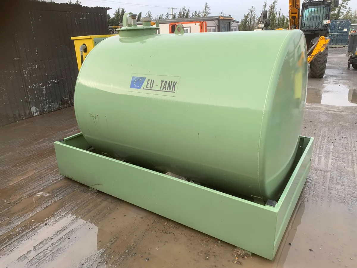 Emiliana Serbatoi 3172L Steel Diesel Fuel bowser - Image 4