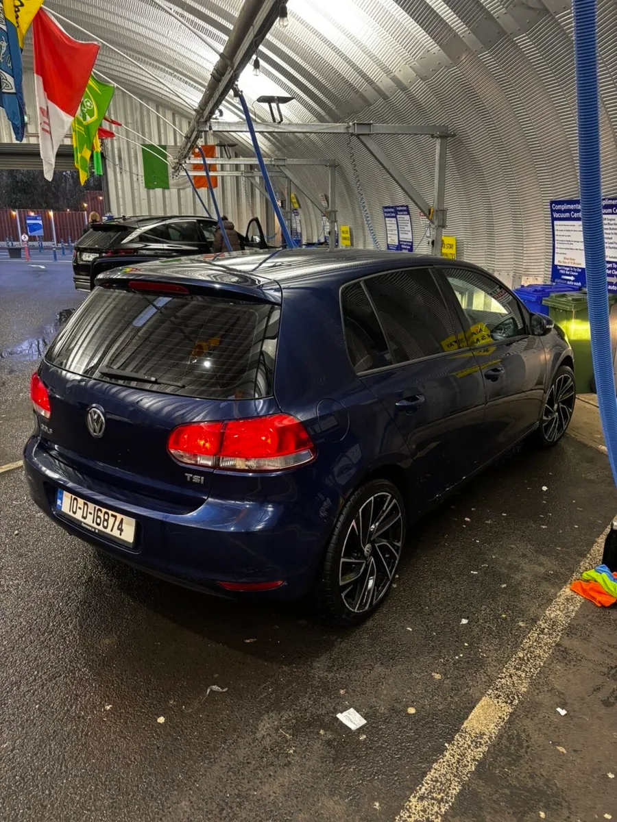 Volkswagen Golf 2010 1.2 petrol - Image 3