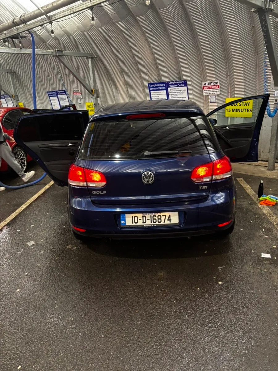 Volkswagen Golf 2010 1.2 petrol - Image 4