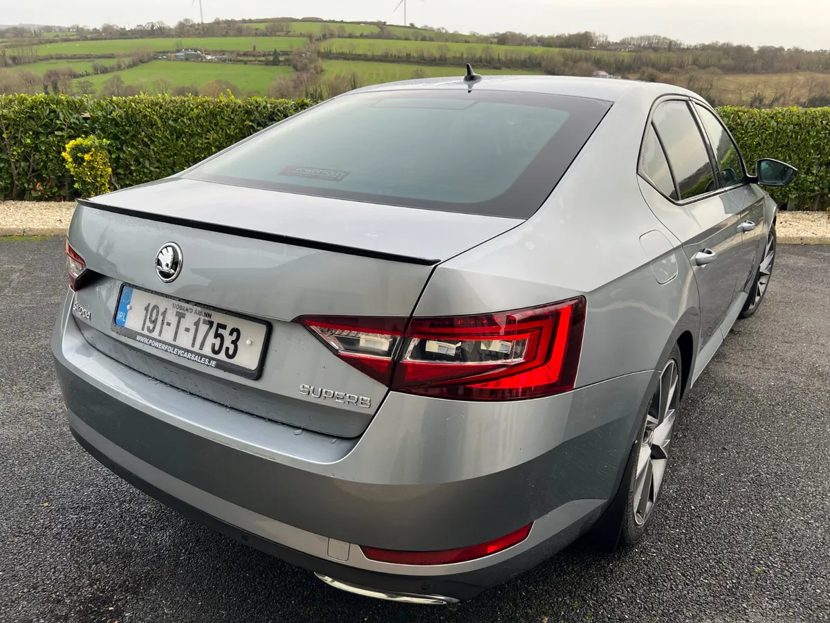 2019 (191)Skoda Superb Sportline 2.0 Diesel 150hp - Image 3