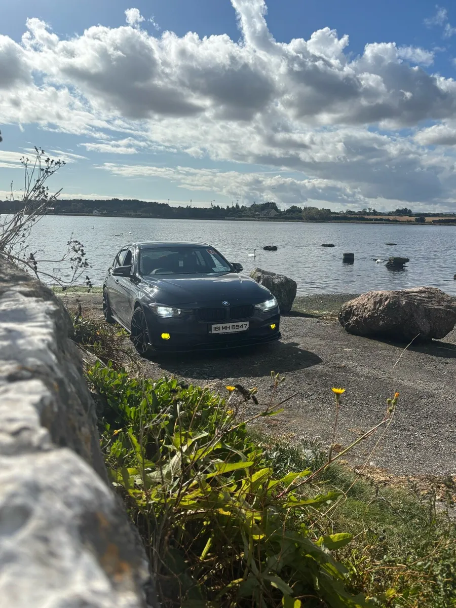 BMW F30 318 - Image 4