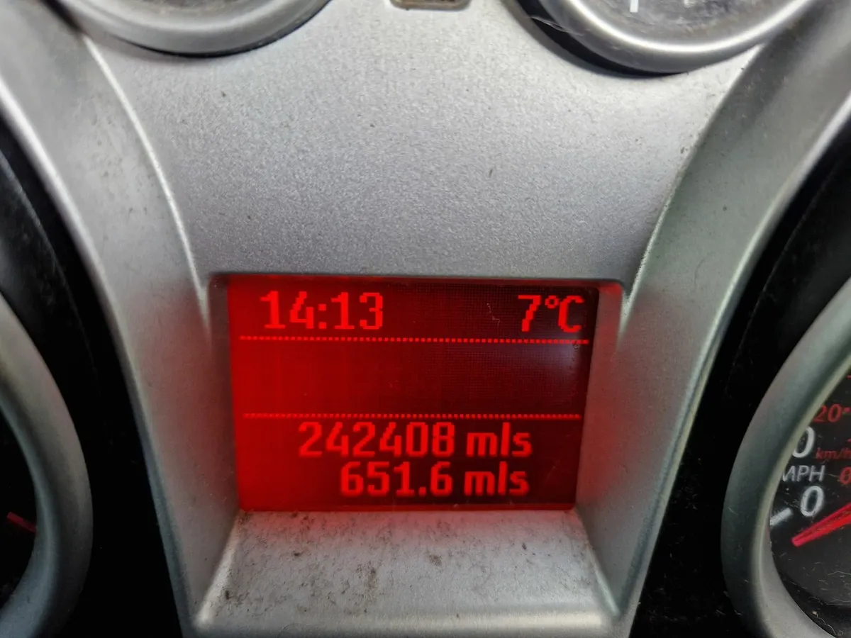 Ford Focus 2010 - Image 1