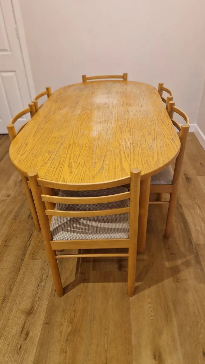 KITCHEN TABLE - Image 3