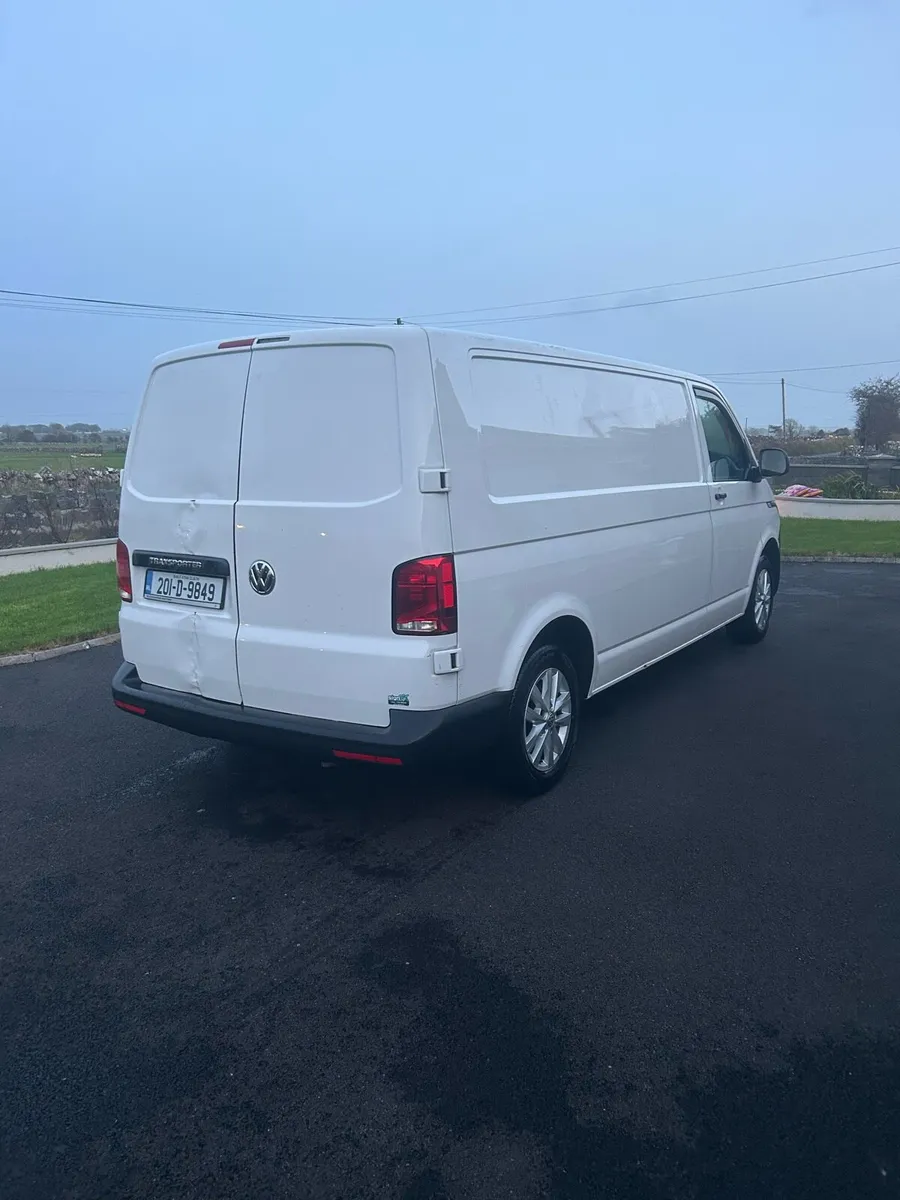 2020 Volkswagen Transporter - Image 4