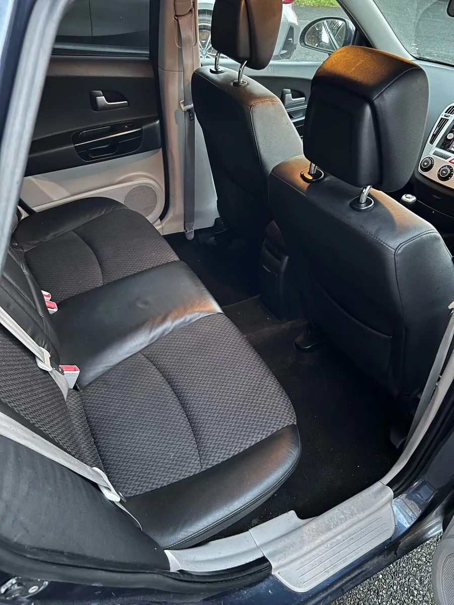 Kia Ceed Estate - Image 4