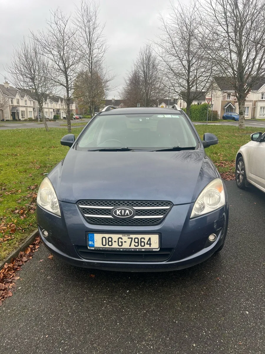 Kia Ceed Estate - Image 1