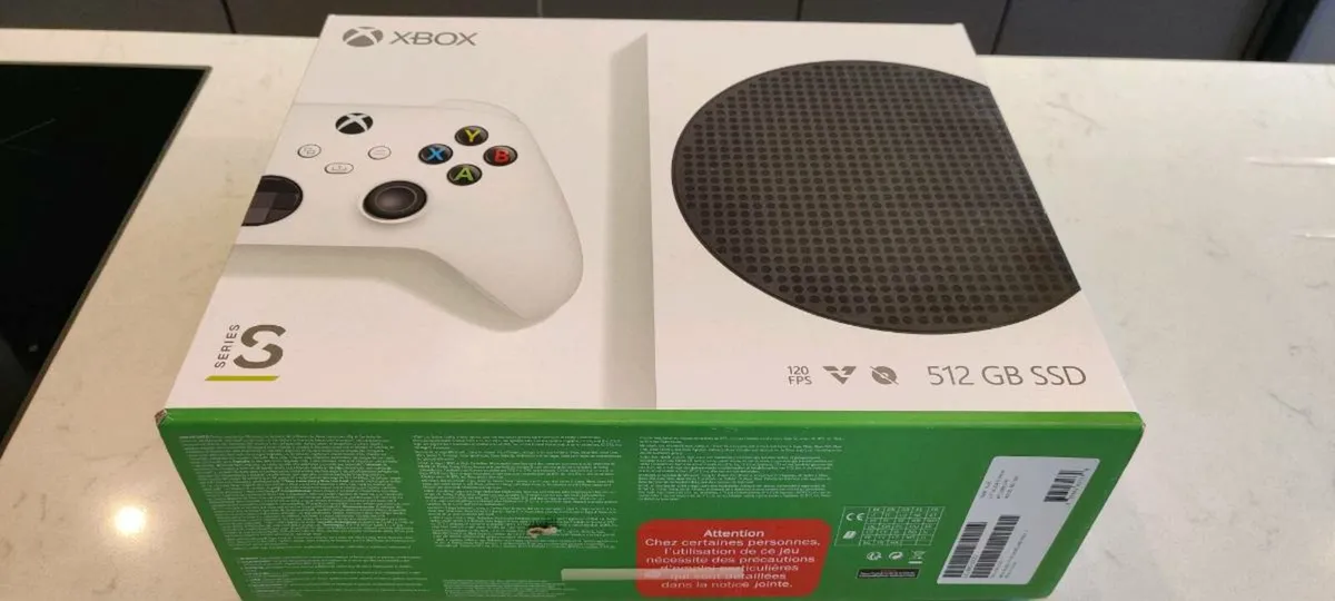 Xbox series S- 512Gb, 1 controller, cables, & Box. - Image 4