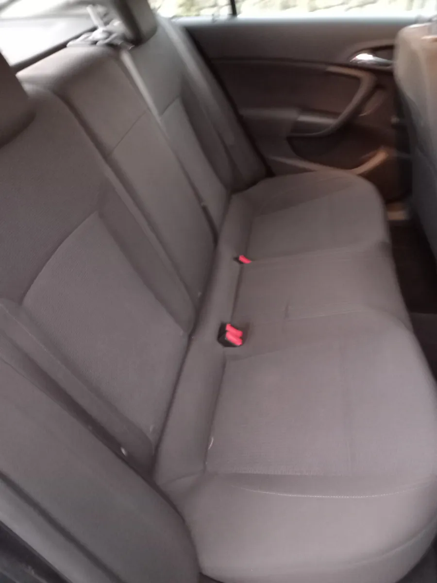 2014 Opel Insignia 2L Diesel - Image 2