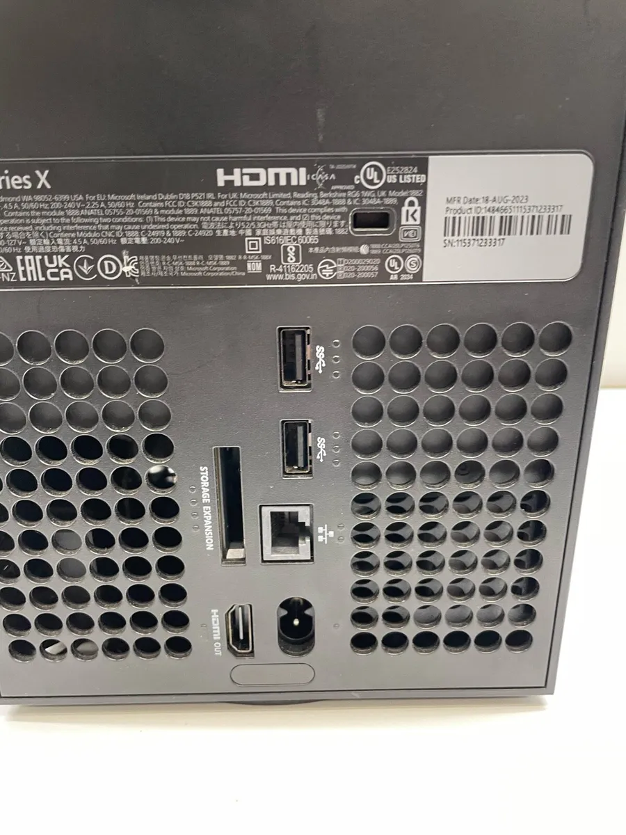 Xbox Series X - Image 2