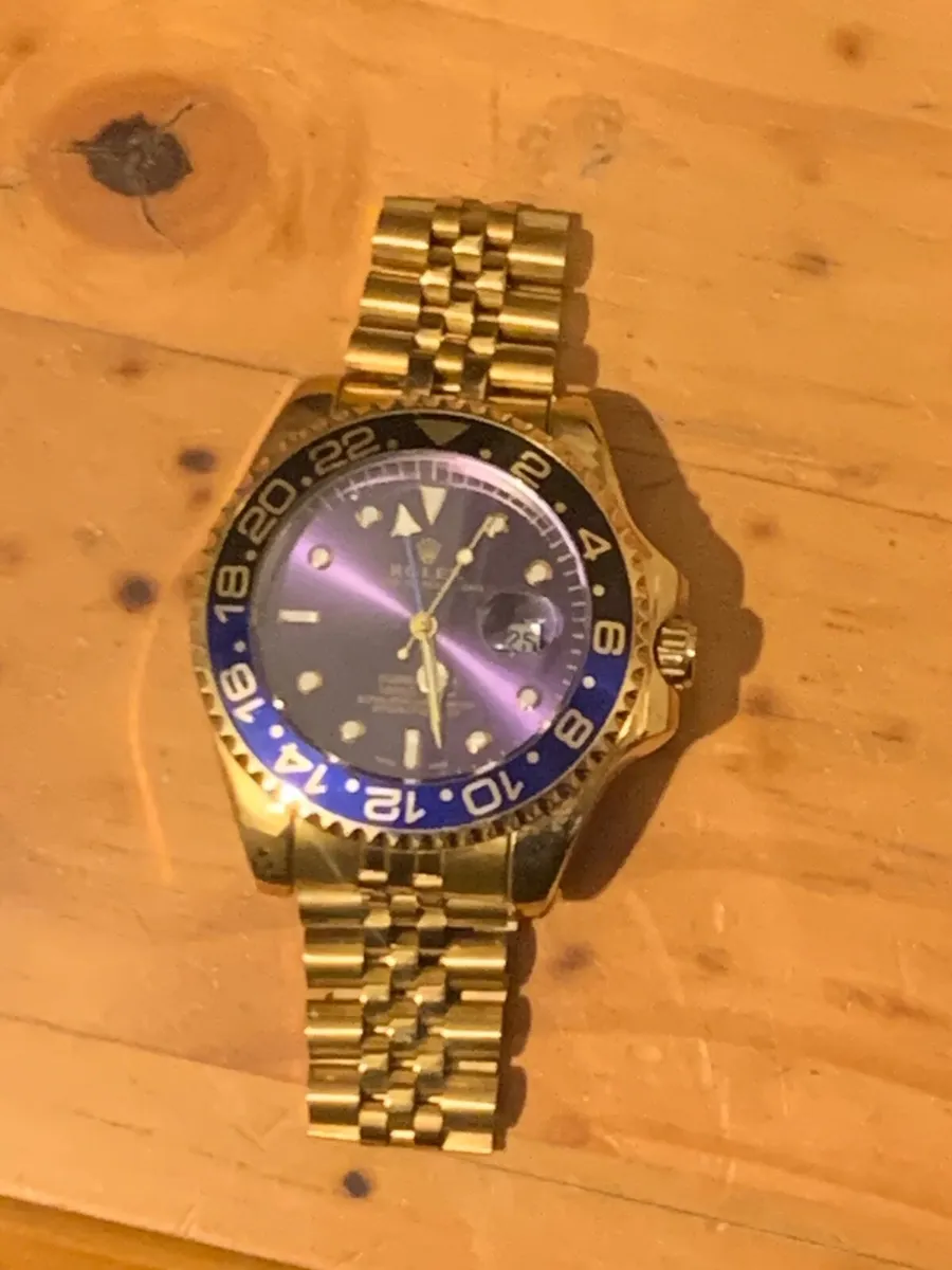 Watches sets of 3 would be 105 - Image 3