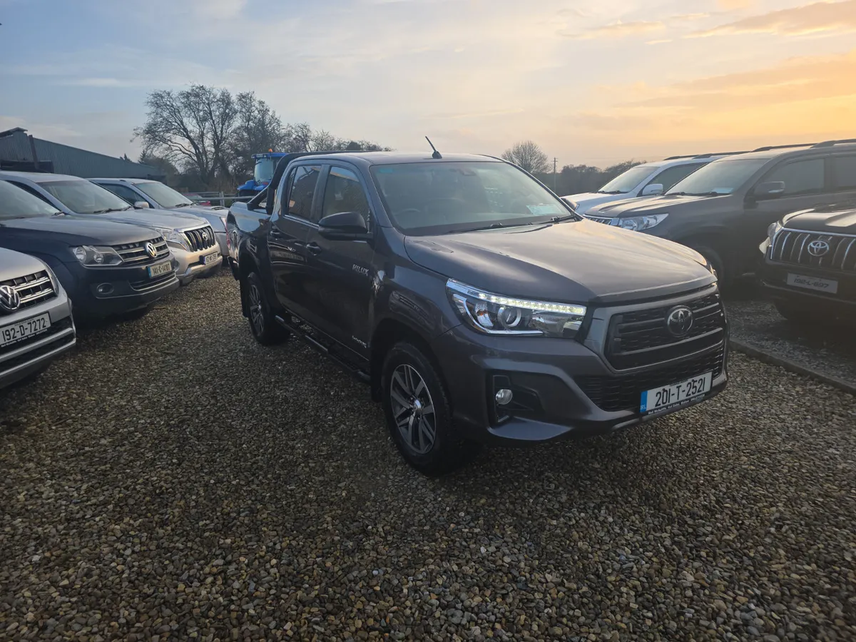 Toyota Hilux 2.4 D4D Invincible X - Image 3