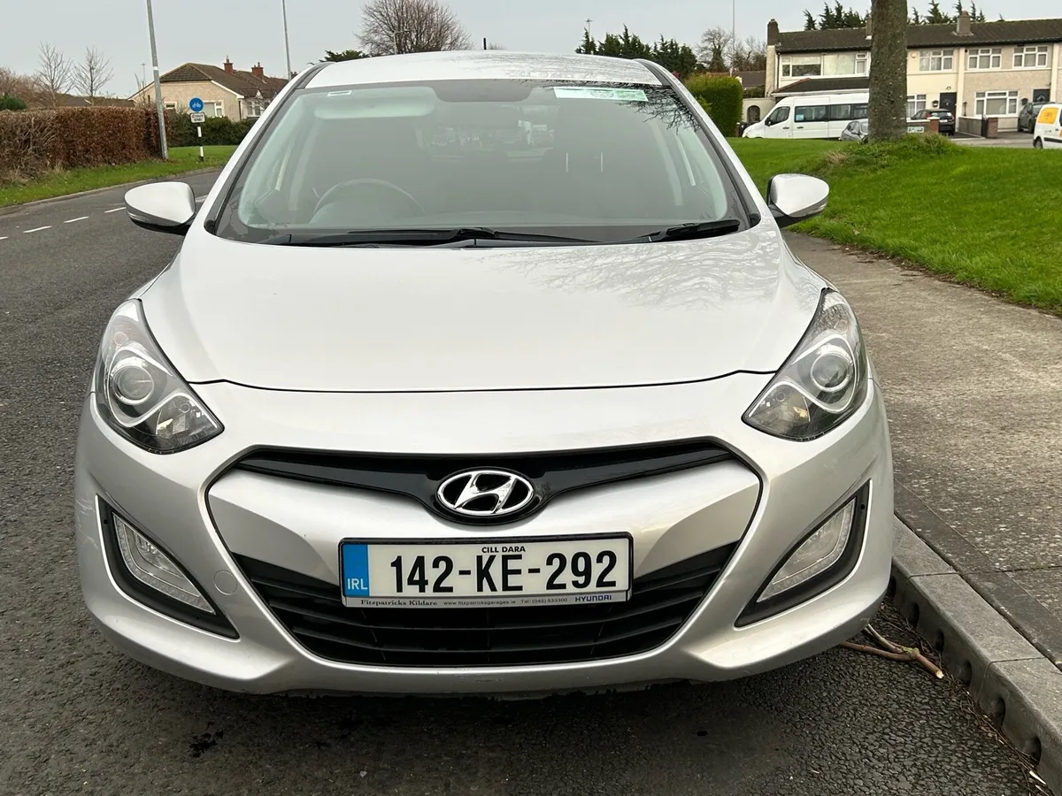 142 HYUNDAI I30 TOURER DELUXE 5DR NCT 11/26 TAX8/2 - Image 3