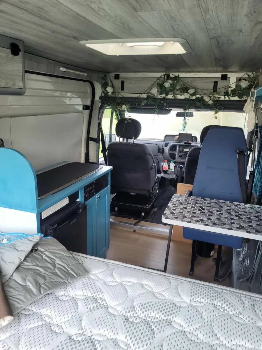 Campervan - Image 4