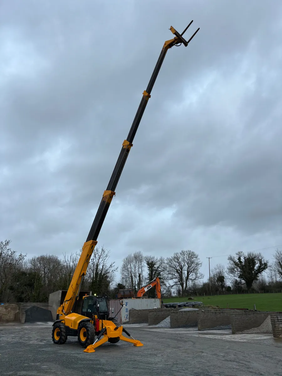 2023 JCB 540 200 low hours Finance Arranged - Image 2