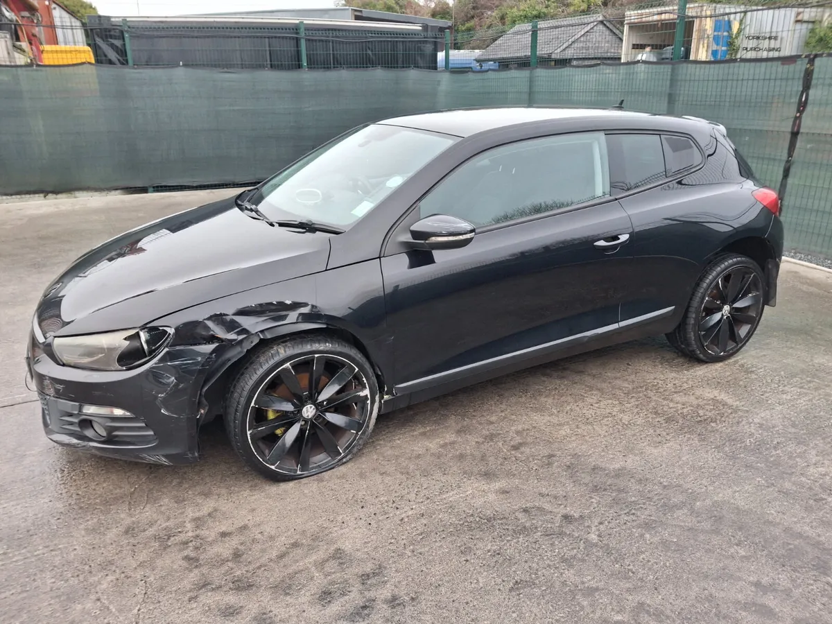 €300 OFF!!! 2010 Volkswagen Scirocco  2.0 TDI GT - Image 3