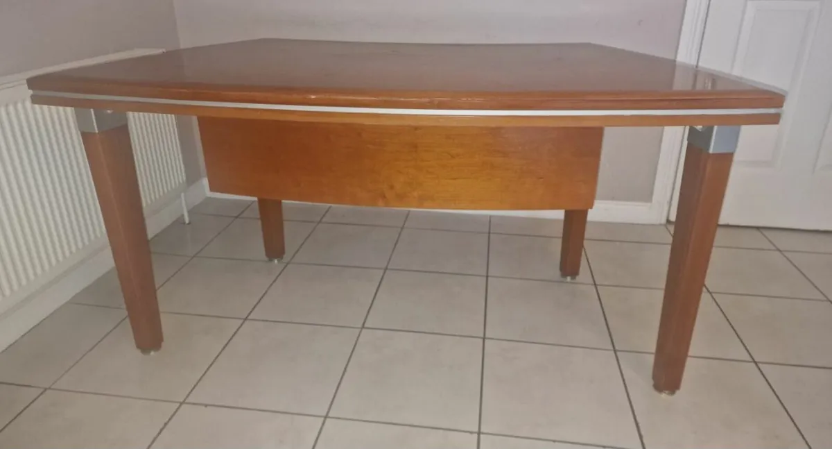 Office desk - Image 4