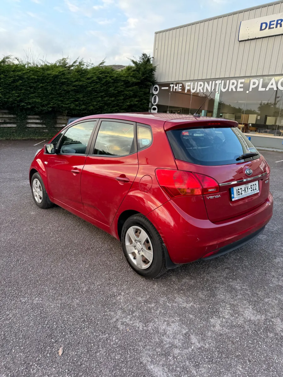 Kia Venga 2016 - Image 2