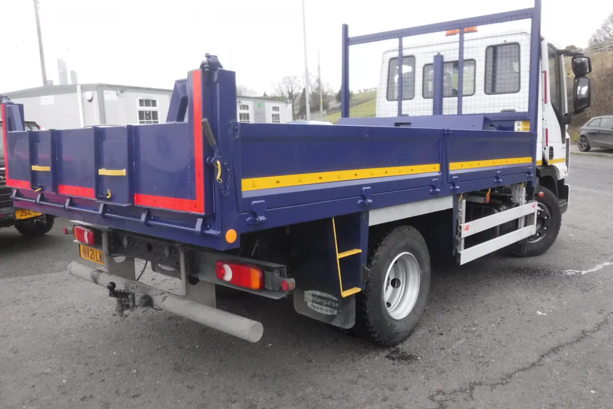 Iveco 75-160 D.D.S Tipper 7500kg gross, tool box. - Image 4
