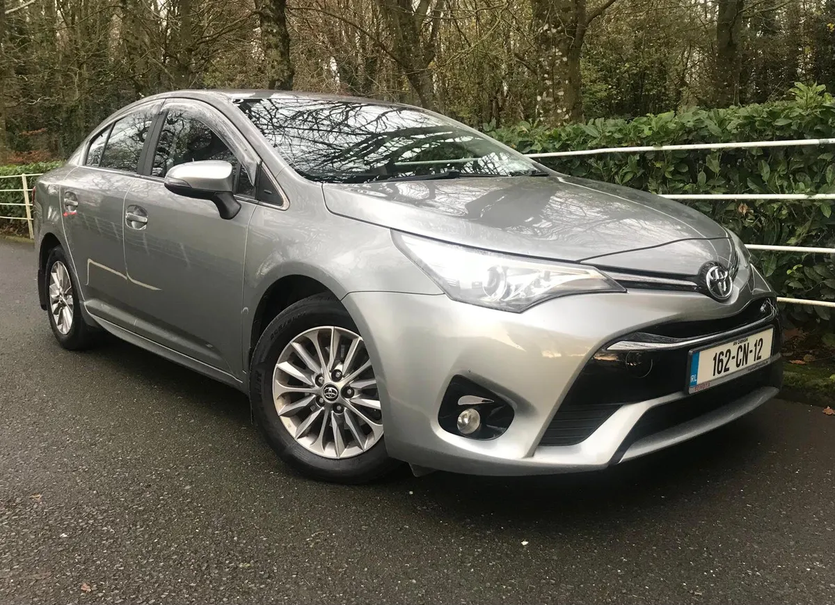 Toyota Avensis 1.6 D-4D Aura Saloon 150kms - Image 3