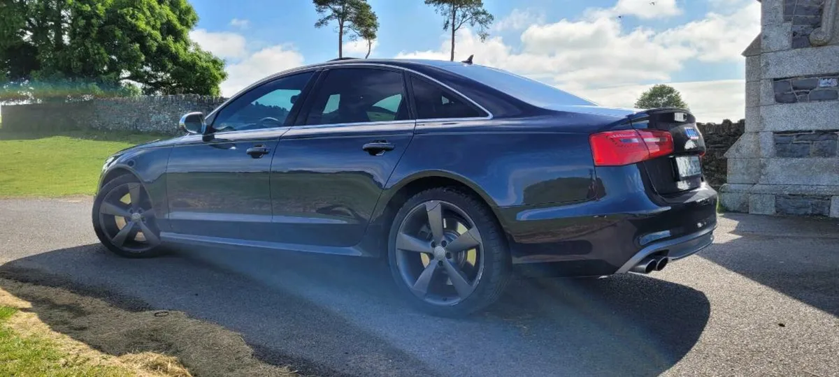 Audi S6 - Image 4