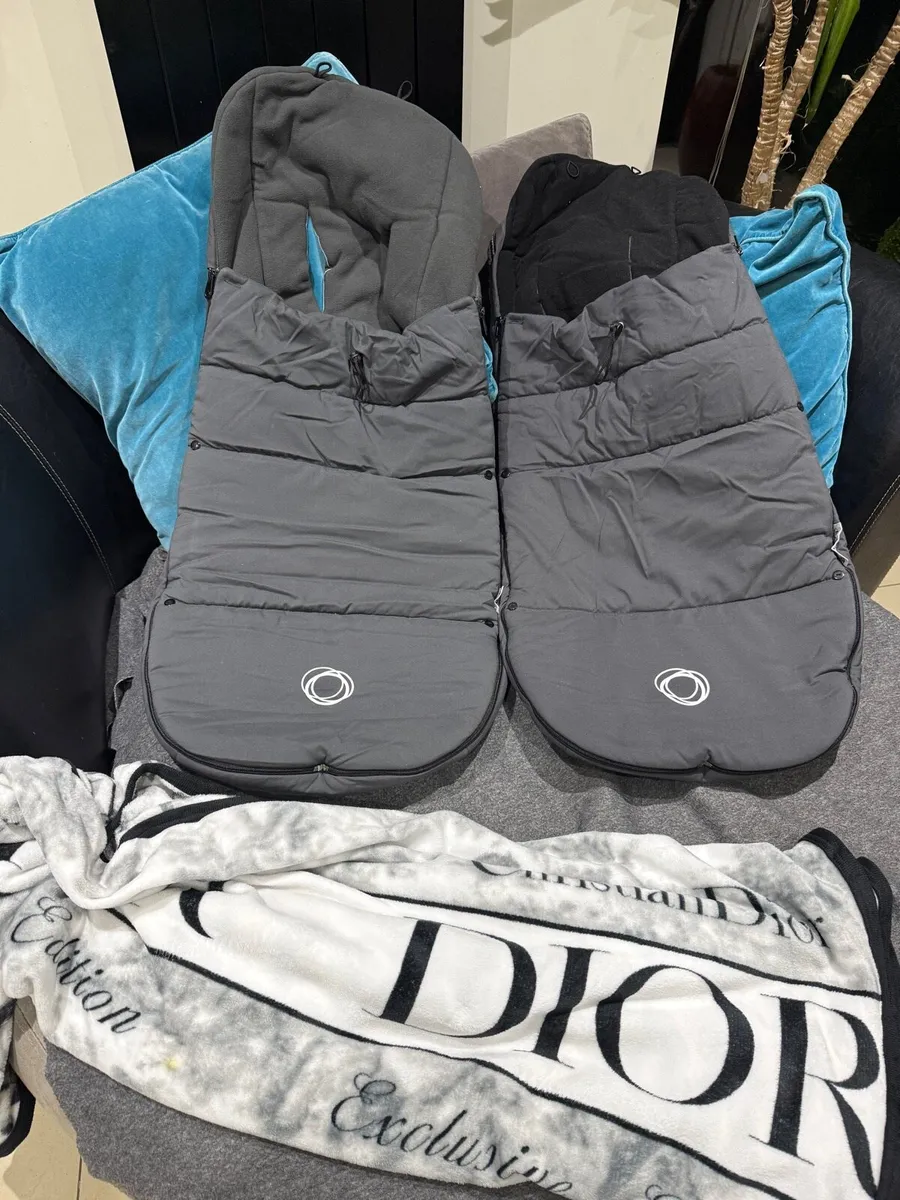 Bugaboo dark grey foot muffs in swords