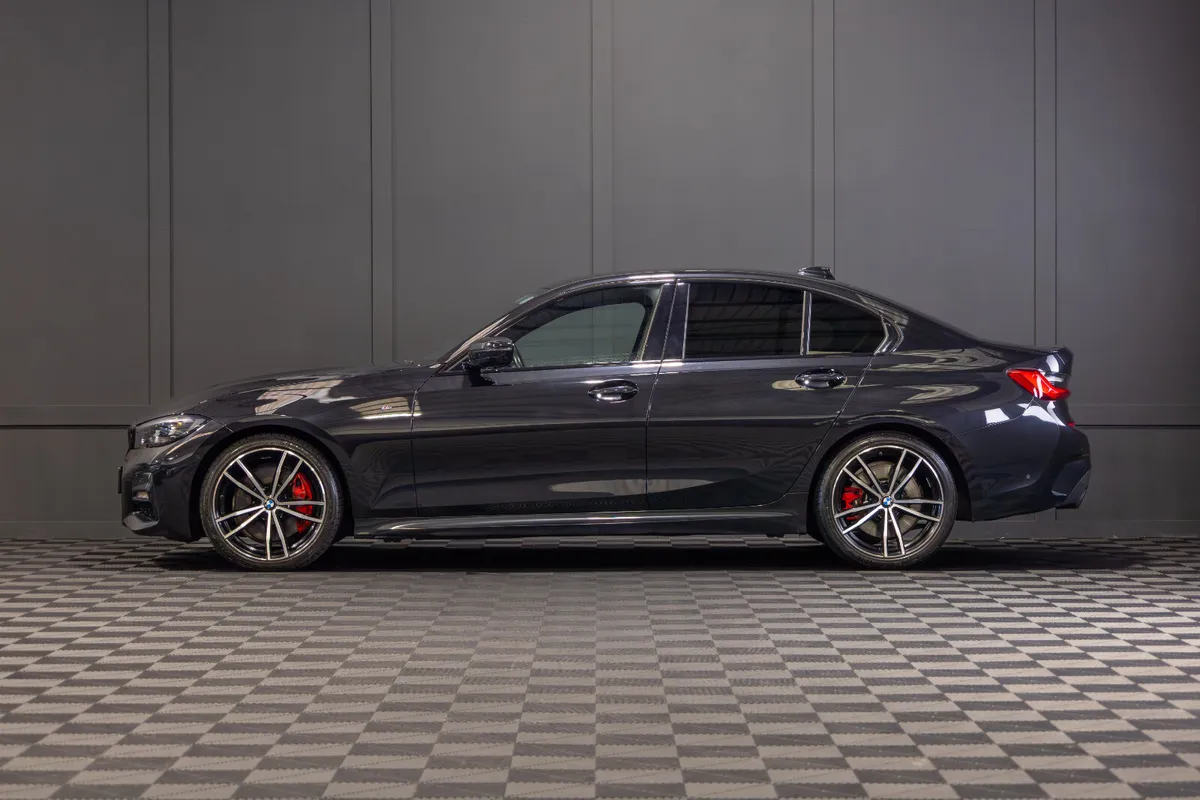 2021 BMW 3-Series 320d M-Sport - Image 3