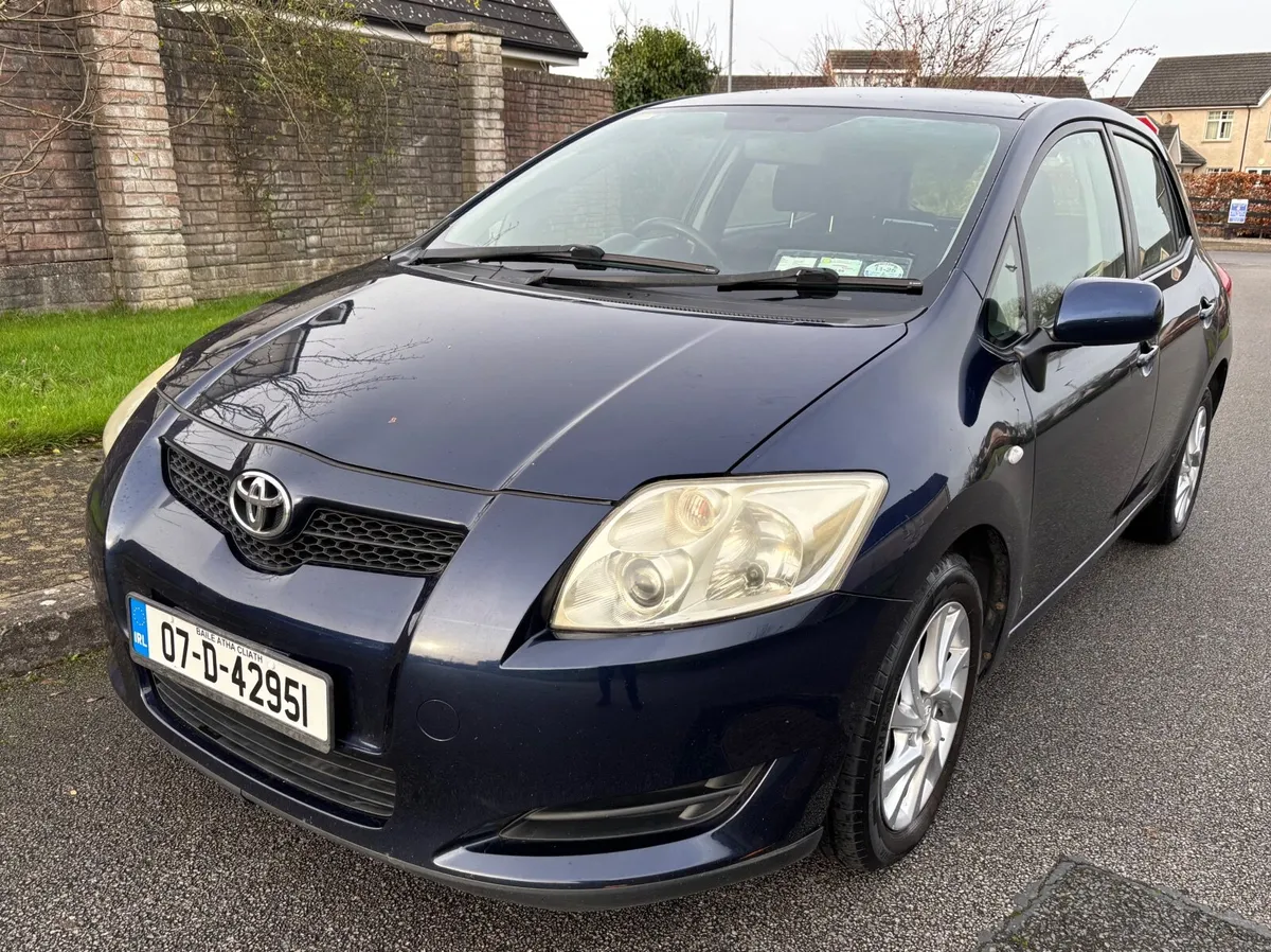 Toyota Auris 1.4D4D Terra 2007 - Image 1