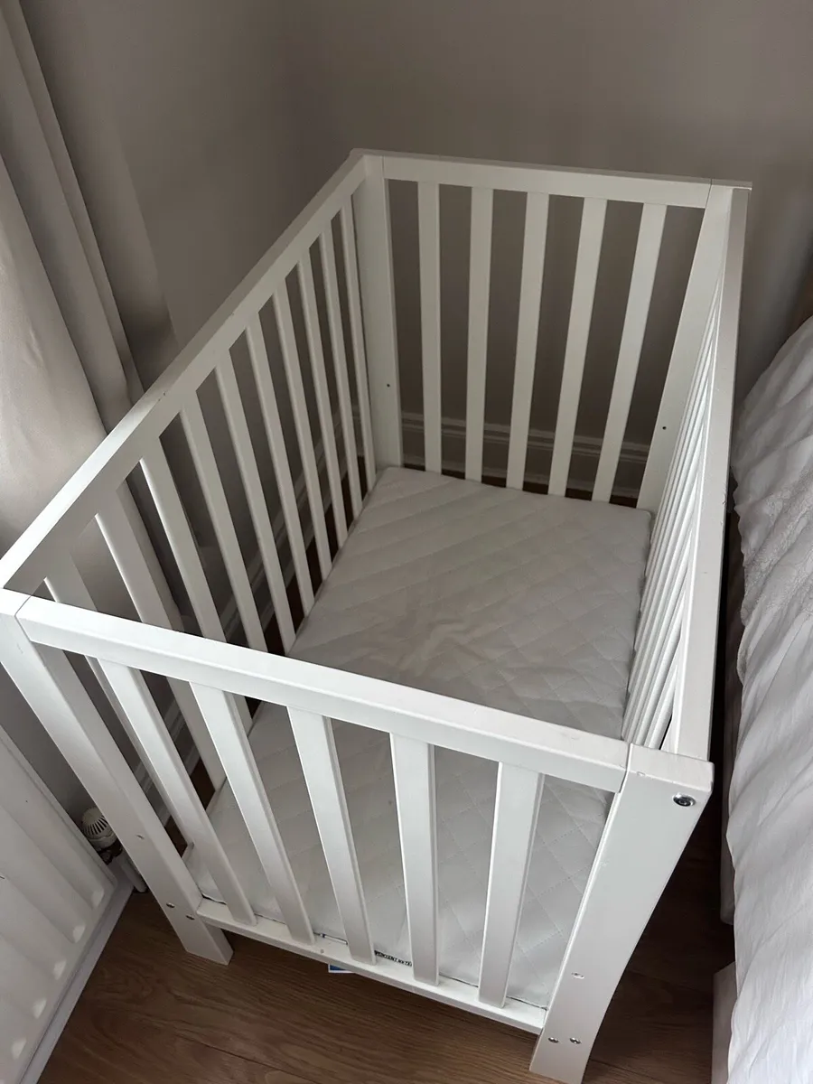 Mamas and Papa Petite Cot - Image 2