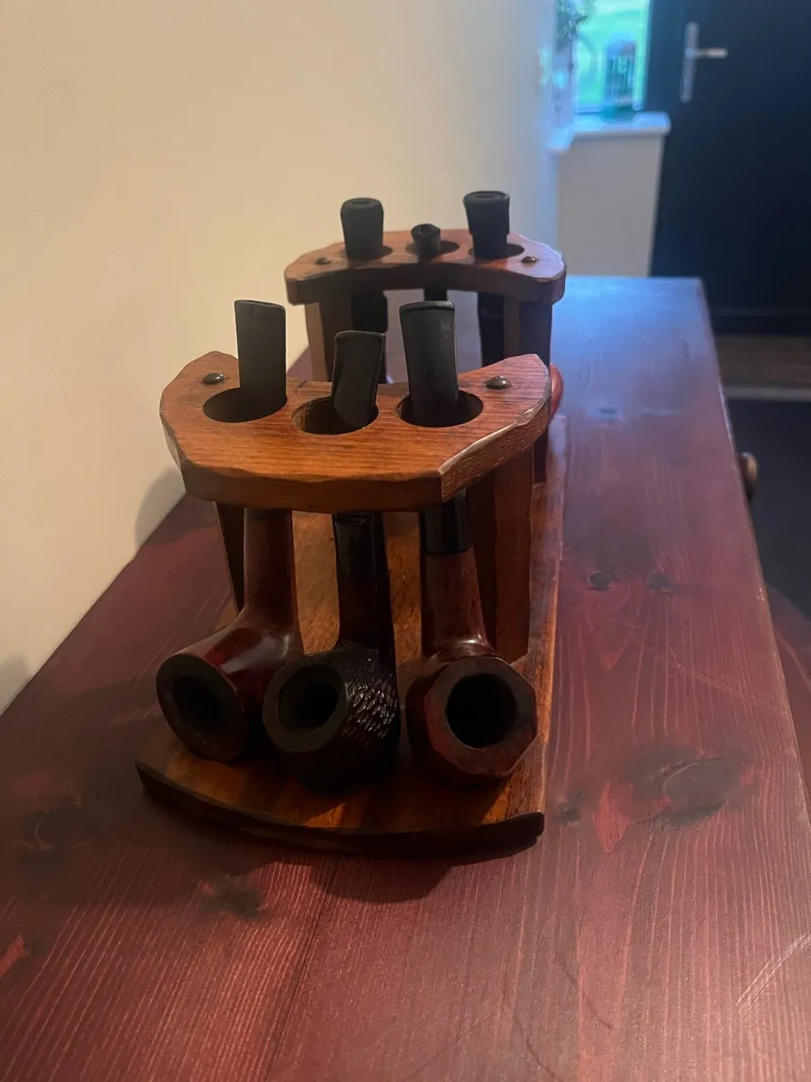 Vintage Oak Pipe Rack & 6 Pipes - Image 4