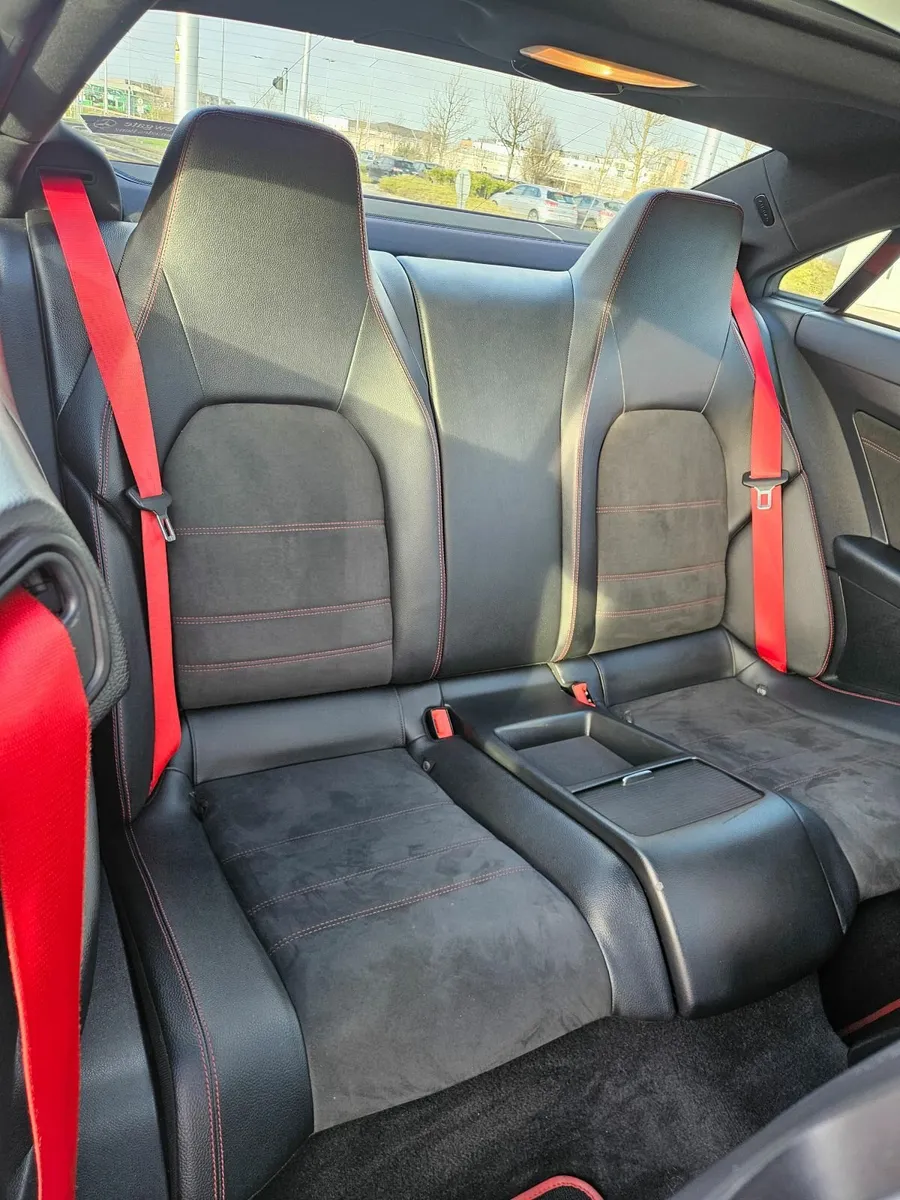 Mercedes-Benz E-Class 2015 AMG Line - Image 3