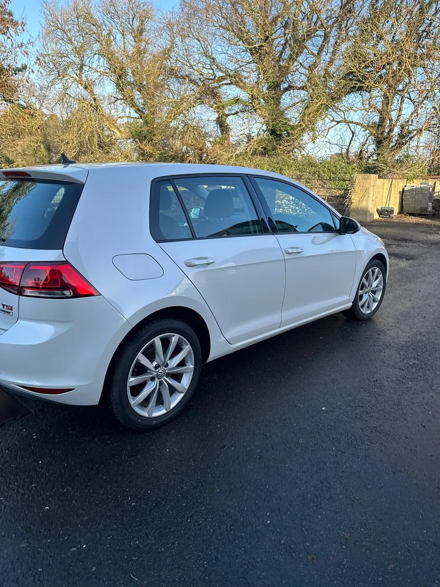 2014 Volkswagen Golf • 1.4 TSI - Image 2