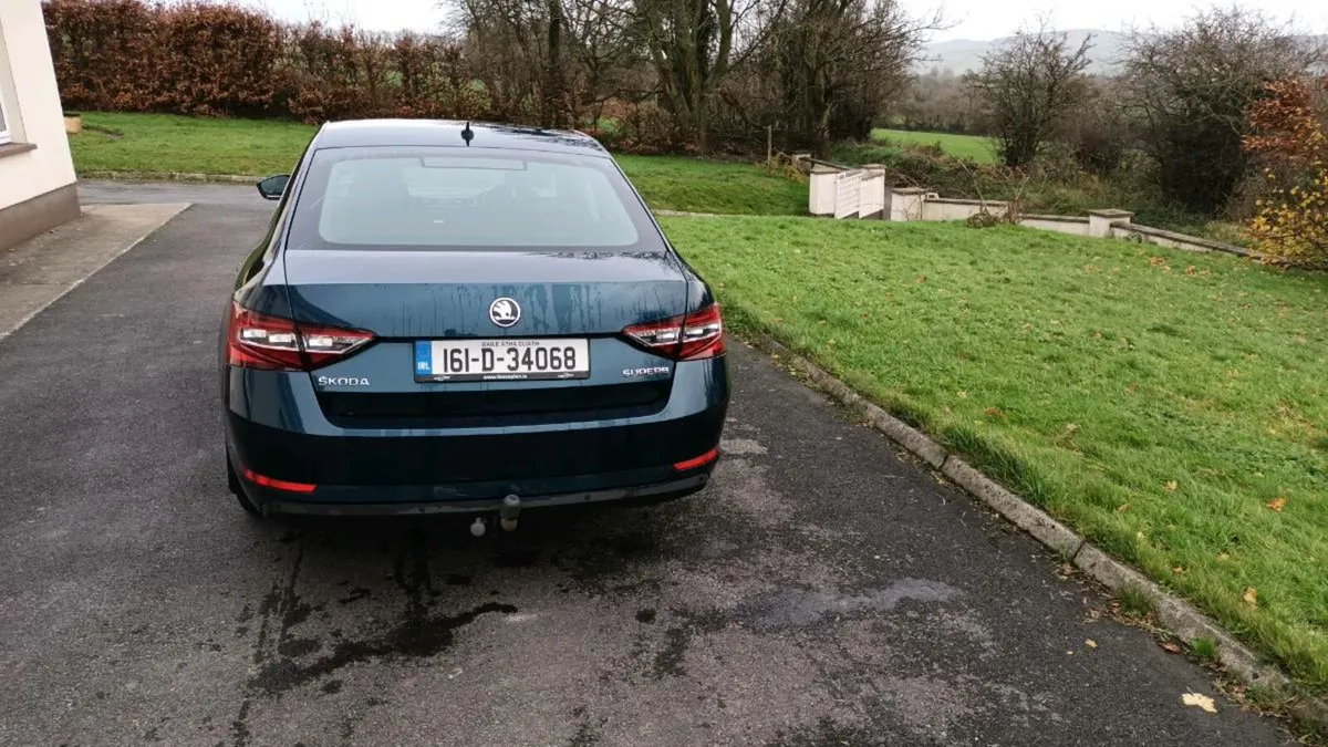 Skoda Superb Ambition 2.0 TDI 150 - Image 4