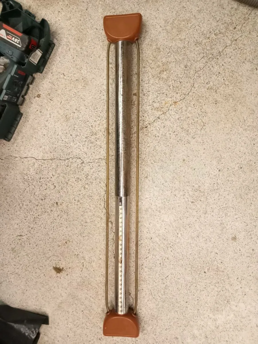 Old gym equipment - Image 3