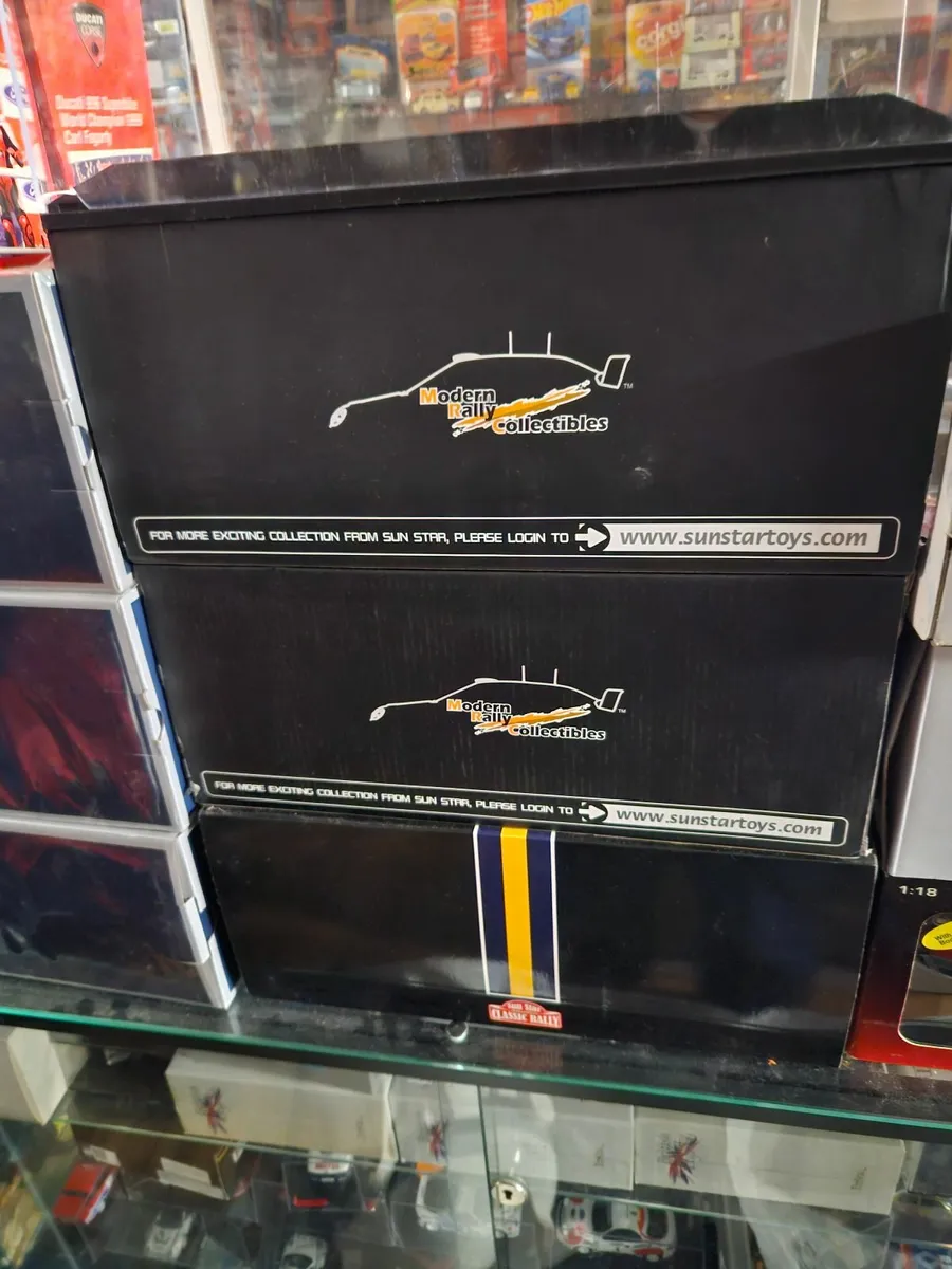 Corgi 1:18 - Image 1